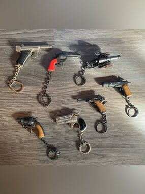 Vintage Style Toy Gun Keychain Set - Assorted Brown & Black